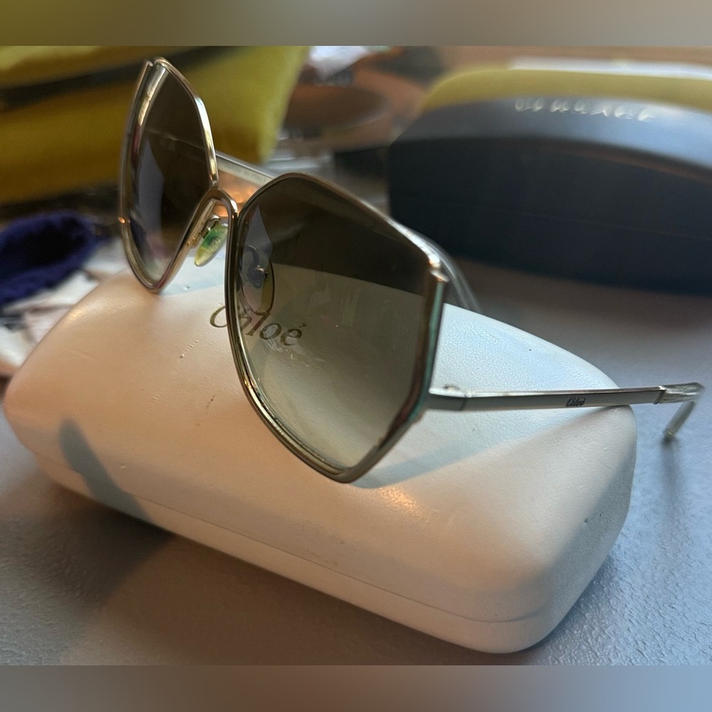 Chloe sunglasses one size